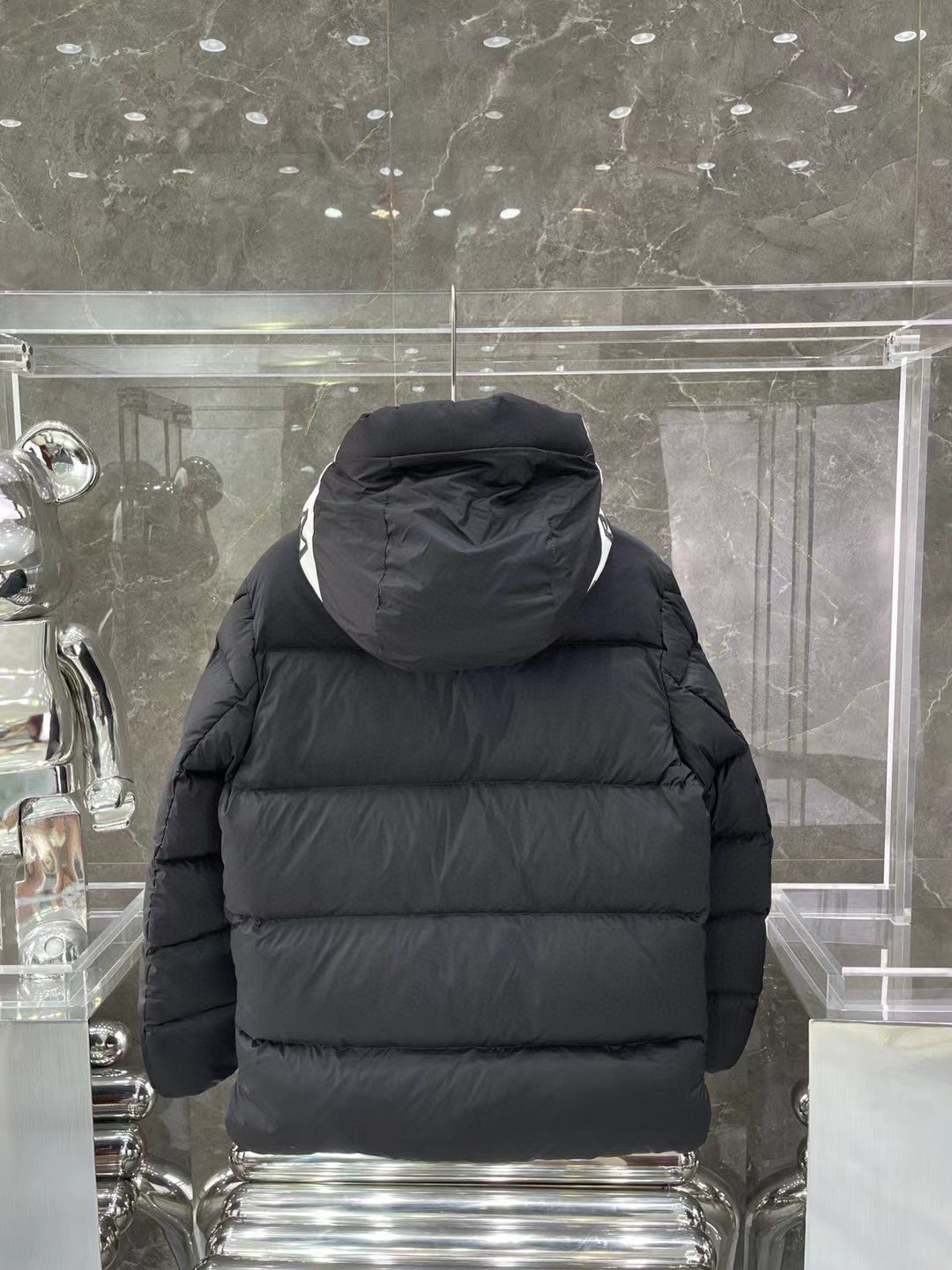 Moncler Hood-Print Hooded Puffer Coat