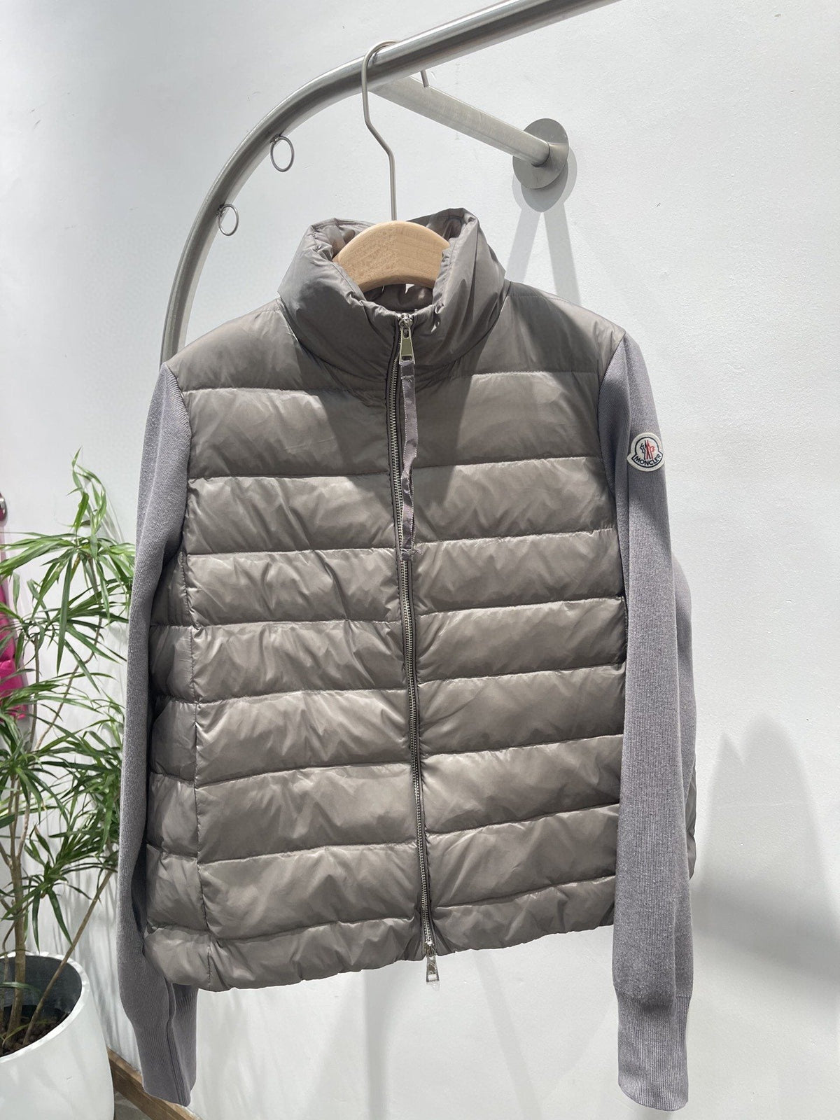 Moncler Quilted Knit-Sleeve Down Jacket