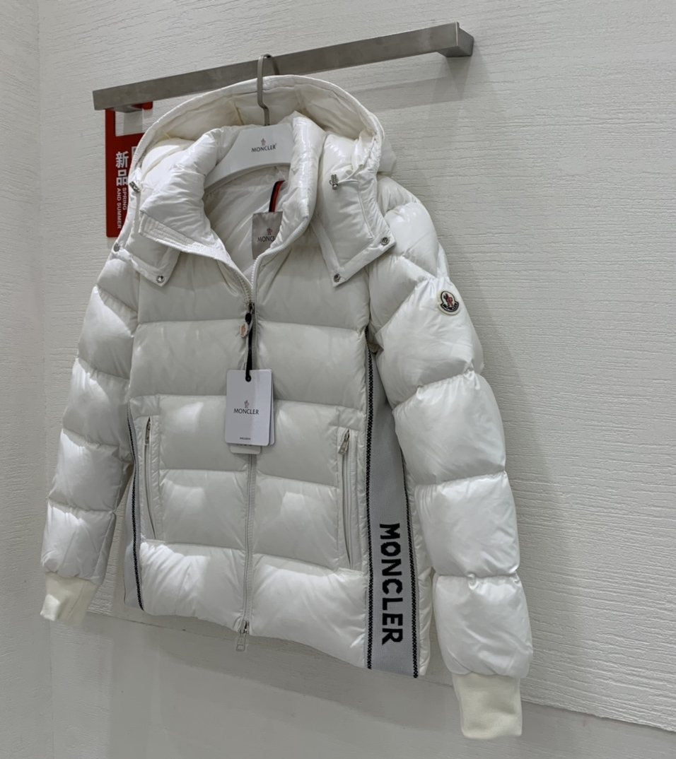 Moncler Color-Block Hooded Short Down Coat