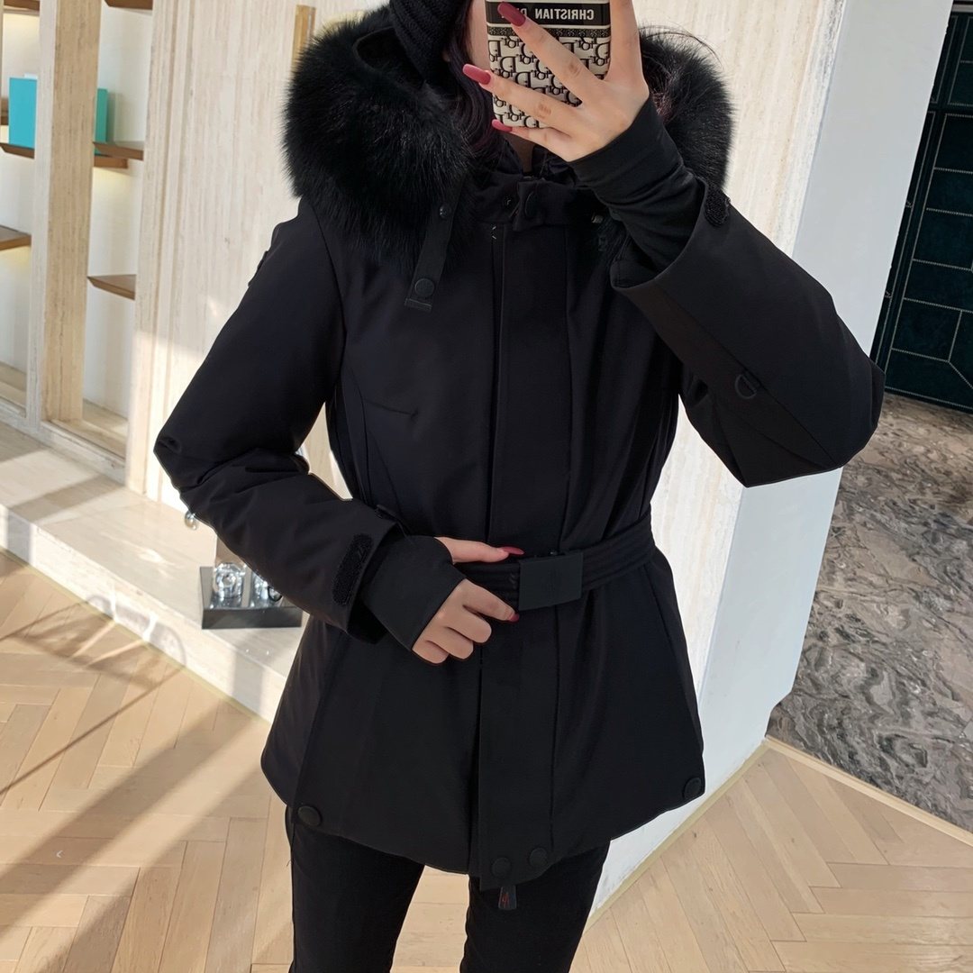 Moncler Women's Fur-Trim Hood Belted Puffer Coat