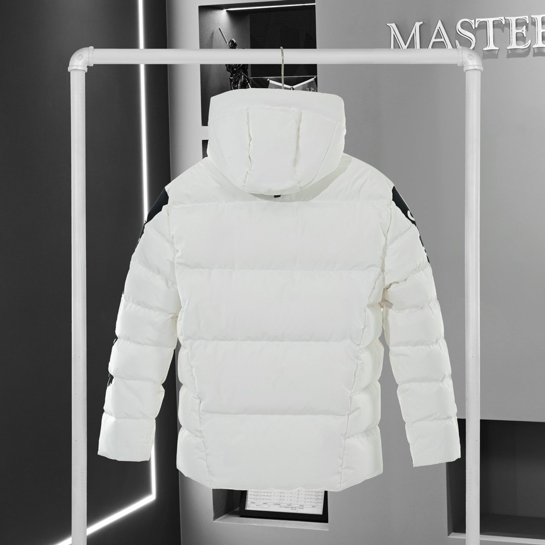 Moose Knuckles Hooded Puffer Jacket